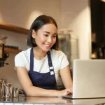 Pengaruh Penggunaan Aplikasi Kasir dalam Bisnis Modern