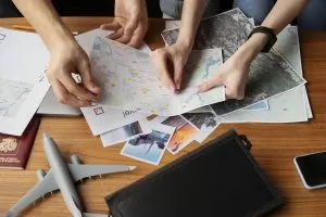 Tips Memulai Bisnis Travel dengan Modal Kecil dan Pembukuan Simple