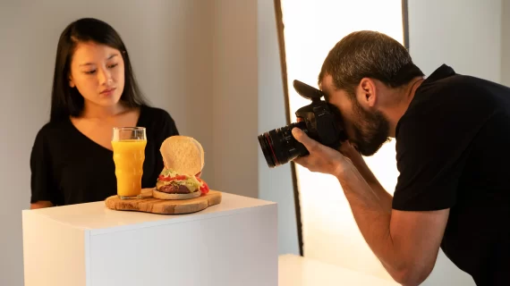 Foto Makanan Enak Ternyata Dibutuhkan Lho, Ini Dia Tipsnya!