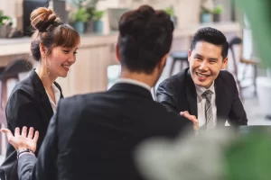 Meeting di Luar Kantor itu Ternyata Penting, Lho! Kenapa Ya?